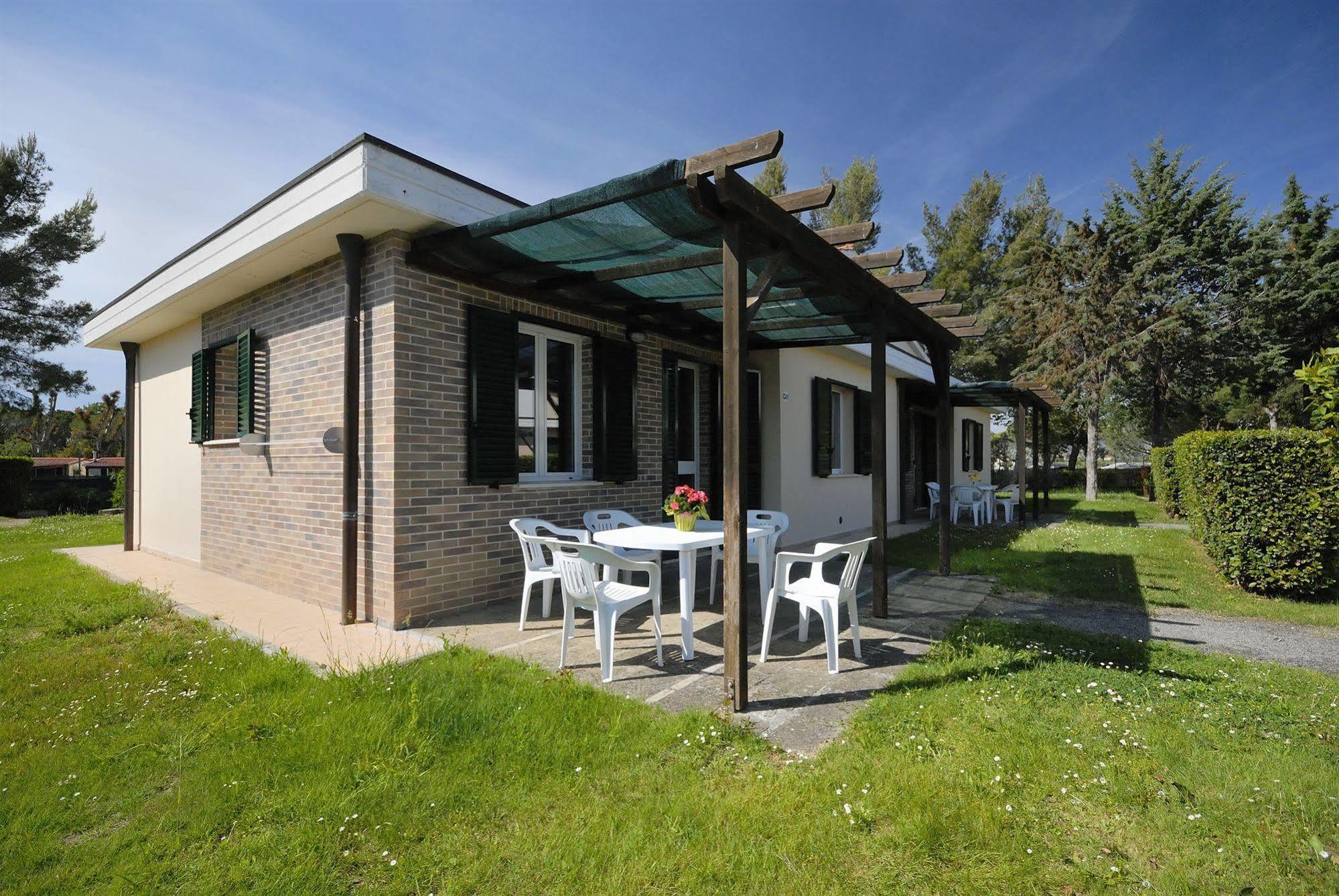 Villaggio Turistico La Cecinella 마리나디세시나 외부 사진